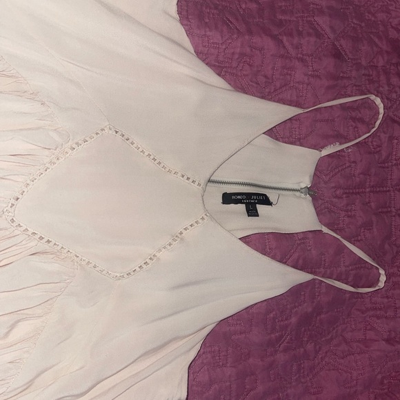 Romeo and Juliet Couture hobo dress - Picture 2 of 7